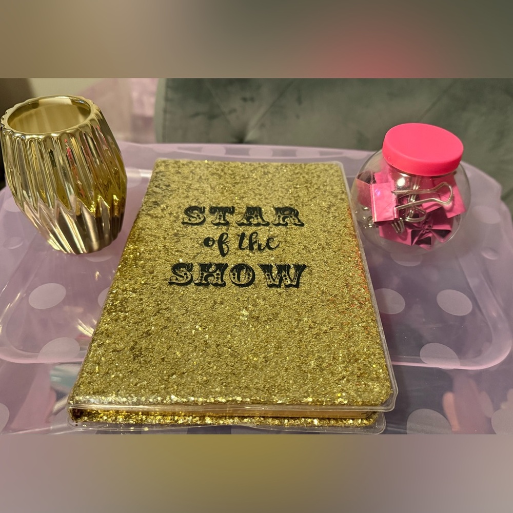 Home or Office Decor Bundle Set - Signs, Holder, Notebook and Clips - Huge Deal!